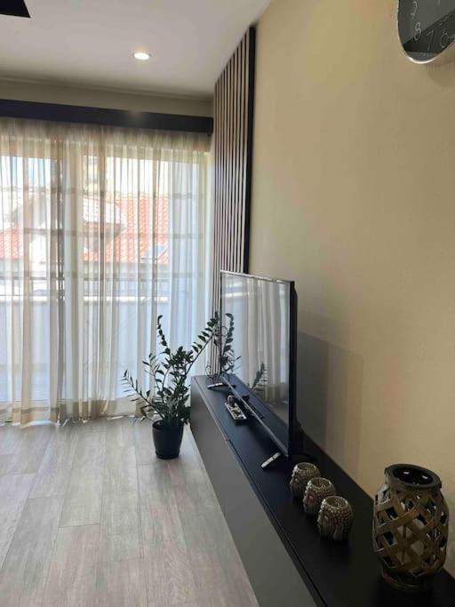 Great Apartament Near Lake & Blloku Area Tirana Extérieur photo