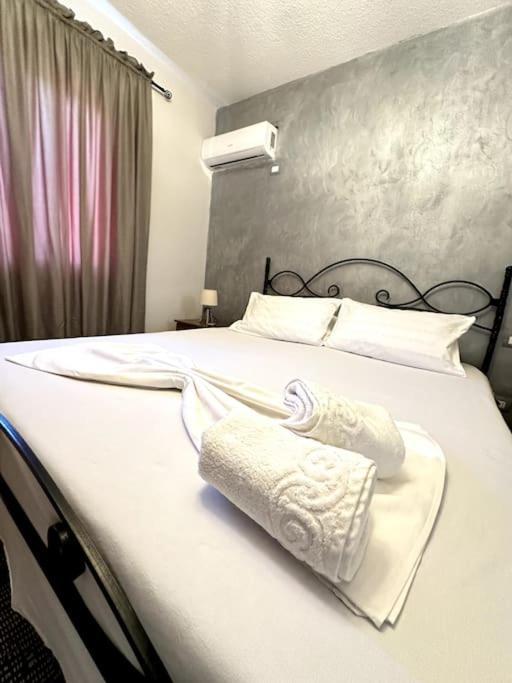 Great Apartament Near Lake & Blloku Area Tirana Extérieur photo